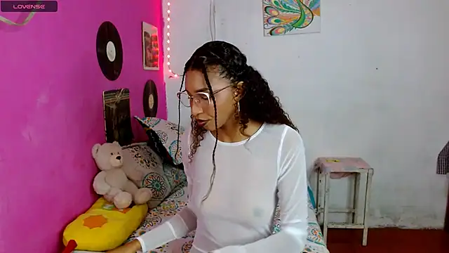 sensitive brunette online show from 01.15.25