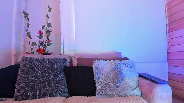 Snapshot of Tom_cooper_ chatting on 01.09.25 Tom cooper online show from 01.09.25