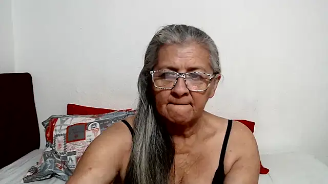 candy mature  online show from 06.01.26