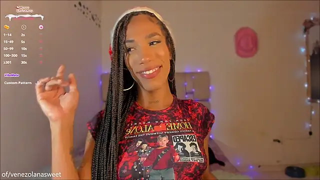 Snapshot of turabbitxx chatting on 12.22.24 turabbitxx online show from 12.22.24