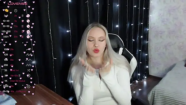 VikaPowers online show from 03.08.25