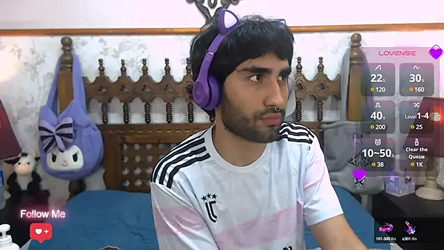 Snapshot of MilanZaire chatting on 03.05.25 MilanZaire online show from 03.05.25