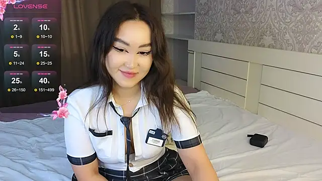Diana Moon  online show from 05.19.26