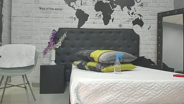 Snapshot of Rhaegal_hot chatting on 03.22.25 Rhaegal hot online show from 03.22.25