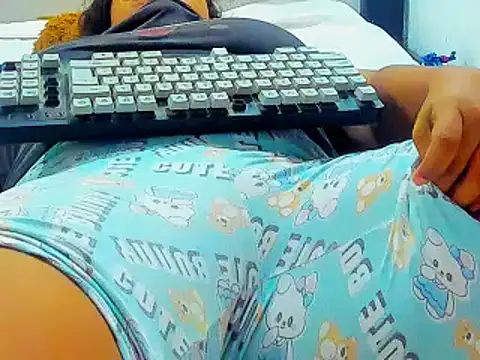 Snapshot of Kika_teem chatting on 06.13.26 Kika teem online show from 06.13.26