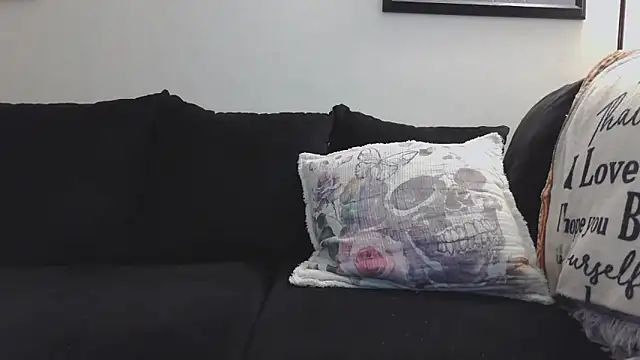 CrystalLakeXO online show from 09.13.25