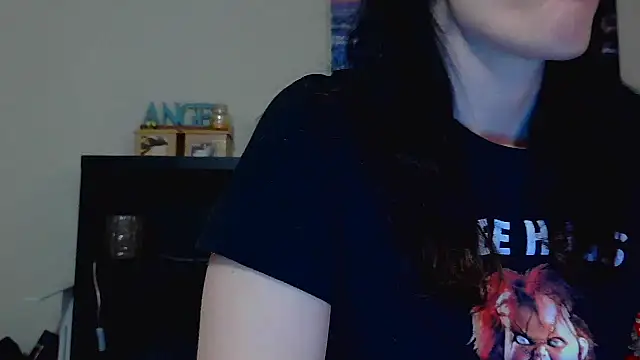 CrystalLakeXO online show from 10.16.25