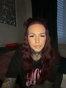 Snapshot of AileenInkOfficial chatting on 03.16.26 AileenInkOfficial online show from 03.16.26