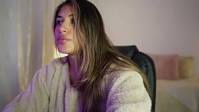 SaraParisi online show from 09.27.25