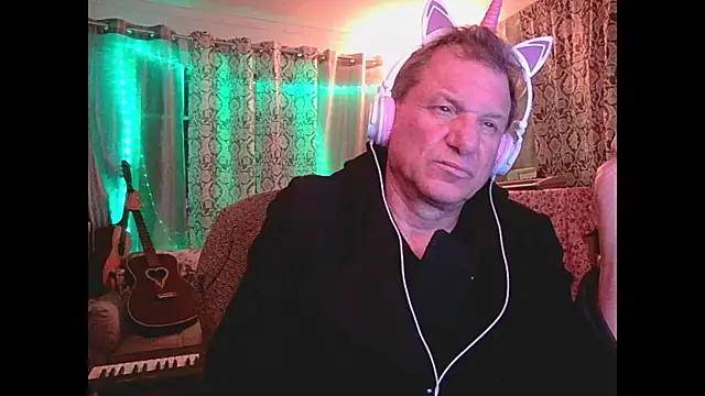 Snapshot of coryassman chatting on 12.10.24 coryassman online show from 12.10.24