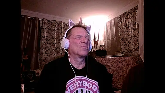 Snapshot of coryassman chatting on 12.12.24 coryassman online show from 12.12.24