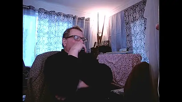 Snapshot of coryassman chatting on 12.12.24 coryassman online show from 12.12.24