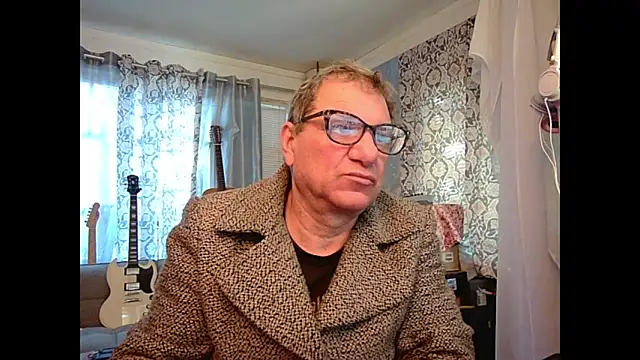 Snapshot of coryassman chatting on 01.17.25 coryassman online show from 01.17.25