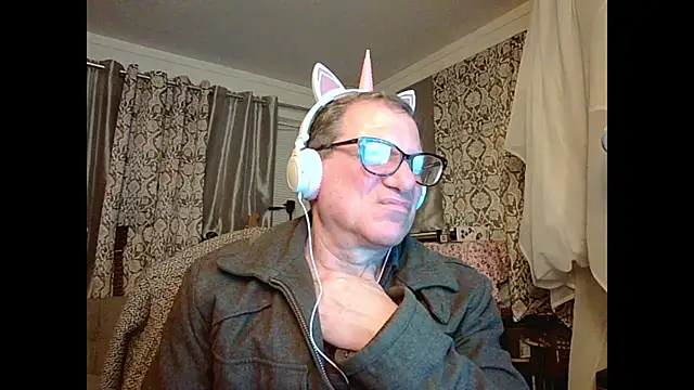 Snapshot of coryassman chatting on 02.10.25 coryassman online show from 02.10.25