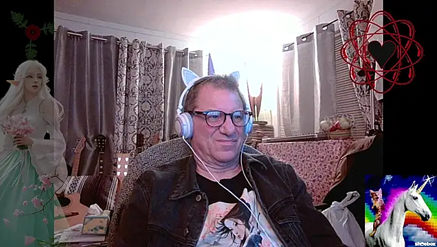 Snapshot of coryassman chatting on 10.07.25 coryassman online show from 10.07.25