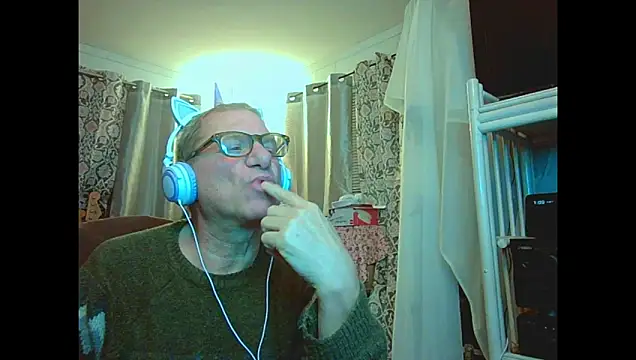 Snapshot of coryassman chatting on 03.25.26 coryassman online show from 03.25.26