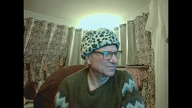 Snapshot of coryassman chatting on 04.05.26 coryassman online show from 04.05.26