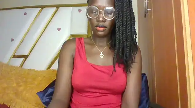 Snapshot of cutesmiling chatting on 02.08.25 cutesmiling online show from 02.08.25