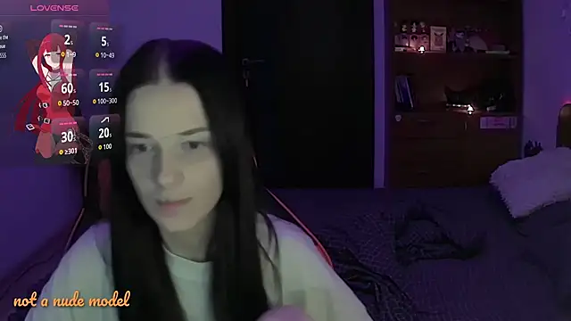 Snapshot of Miya_Dream_UKR chatting on 11.23.25 Miya Dream UKR online show from 11.23.25