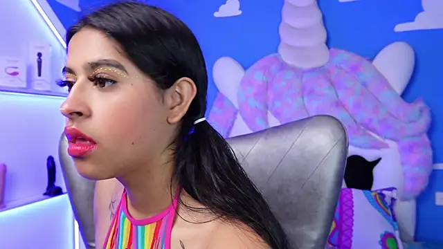 Snapshot of miss_romyna chatting on 02.10.25 miss romyna online show from 02.10.25