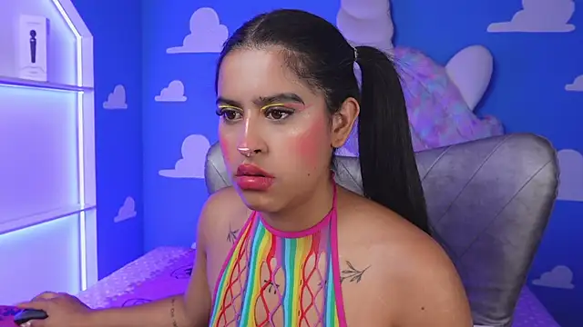 Snapshot of miss_romyna chatting on 09.20.25 miss romyna online show from 09.20.25