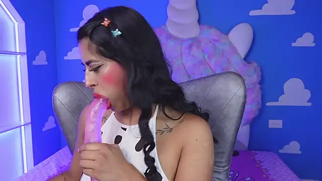 Snapshot of miss_romyna chatting on 09.29.25 miss romyna online show from 09.29.25