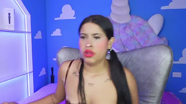 Snapshot of miss_romyna chatting on 11.07.25 miss romyna online show from 11.07.25