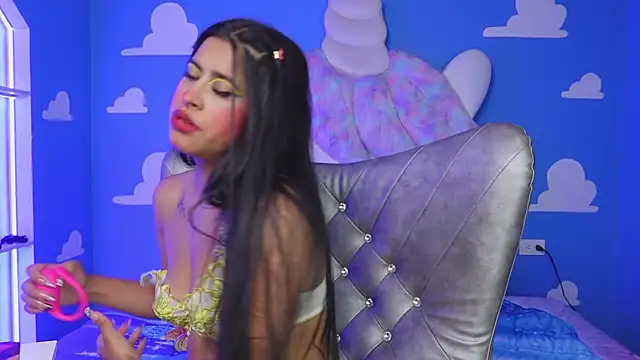 Snapshot of miss_romyna chatting on 01.10.26 miss romyna online show from 01.10.26