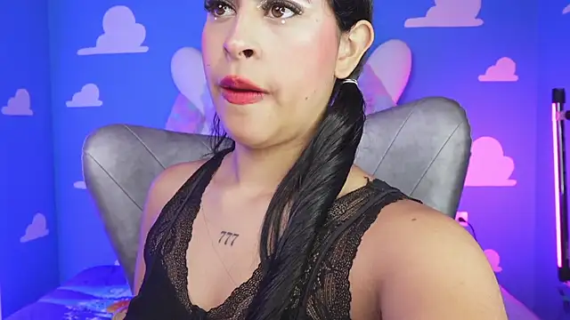 Snapshot of miss_romyna chatting on 01.13.26 miss romyna online show from 01.13.26