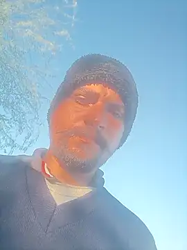 Snapshot of lovesuna chatting on 01.28.25 lovesuna online show from 01.28.25