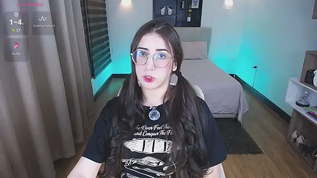 Imkitty-Horny online show from 04.11.26