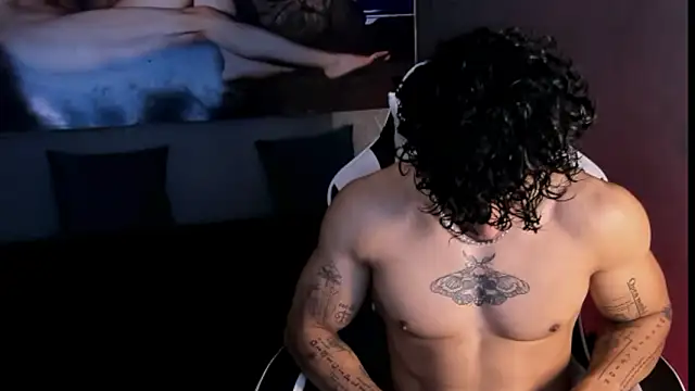 Snapshot of Thomas_Fit1 chatting on 03.20.26 Thomas Fit1 online show from 03.20.26