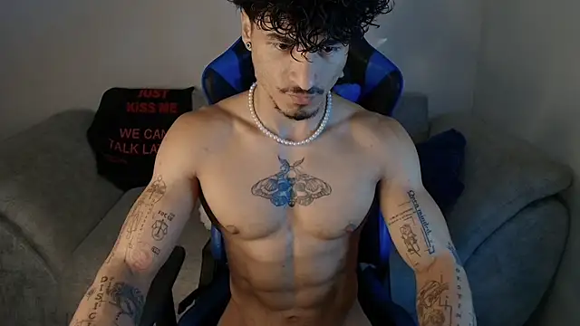 Snapshot of Thomas_Fit1 chatting on 07.14.26 Thomas Fit1 online show from 07.14.26