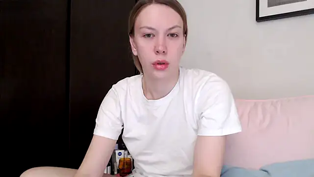 Snapshot of Scarlettford chatting on 11.05.25 Scarlettford online show from 11.05.25