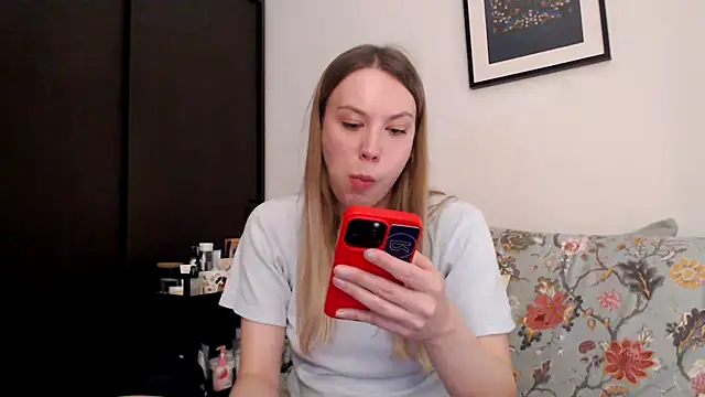 Snapshot of Scarlettford chatting on 03.29.26 Scarlettford online show from 03.29.26