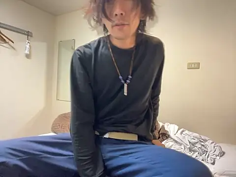 Snapshot of Katakuriko-Denpun chatting on 11.05.25 Katakuriko-Denpun online show from 11.05.25