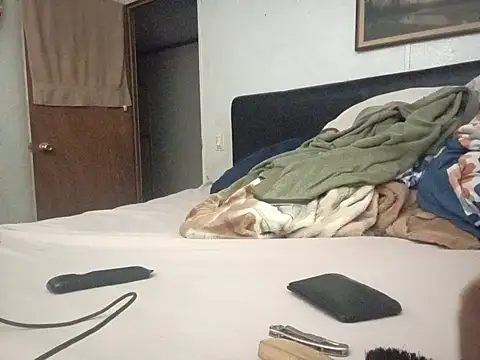 Xoc8  online show from 12.05.25