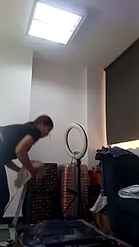 AnthonelaDuque online show from 11.18.25