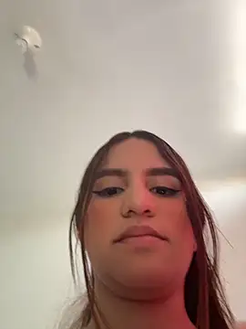 Snapshot of AnthonelaDuque chatting on 02.14.26 AnthonelaDuque online show from 02.14.26