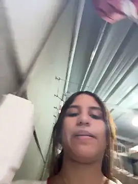 Snapshot of AnthonelaDuque chatting on 02.17.26 AnthonelaDuque online show from 02.17.26