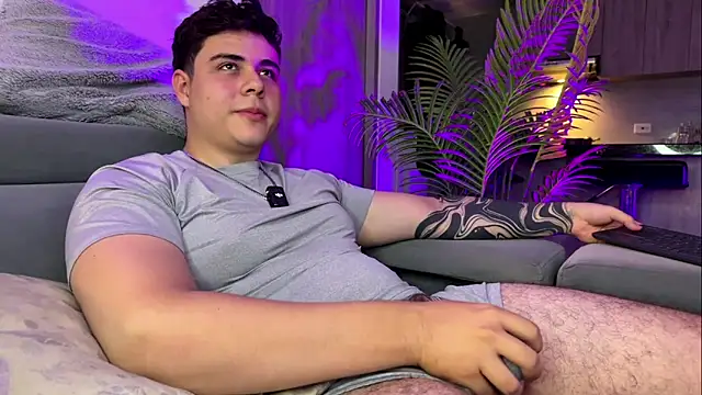 Snapshot of odin_blake chatting on 11.15.25 odin blake online show from 11.15.25