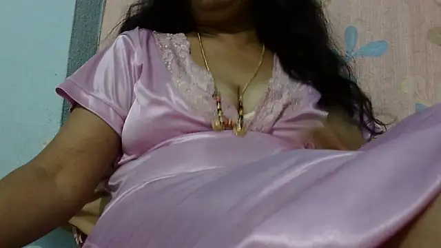 Snapshot of Vijji-telugu chatting on 05.08.26 Vijji-telugu online show from 05.08.26