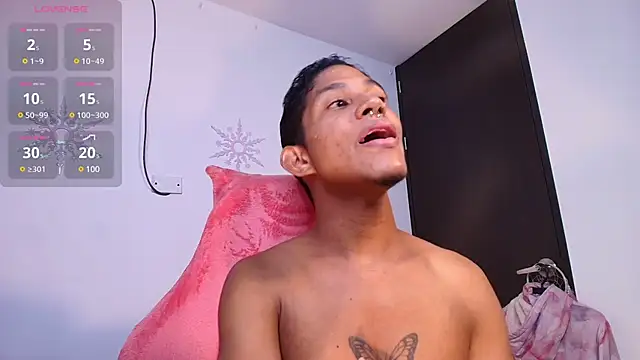 Snapshot of Palo_santo chatting on 02.20.25 Palo santo online show from 02.20.25