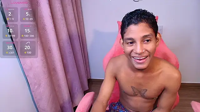 Snapshot of Palo_santo chatting on 03.03.25 Palo santo online show from 03.03.25