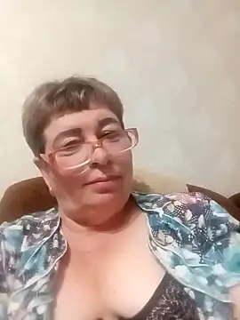 Snapshot of Lee_Nell chatting on 12.09.24 Lee Nell online show from 12.09.24