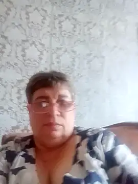 Snapshot of Lee_Nell chatting on 12.13.24 Lee Nell online show from 12.13.24