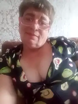 Snapshot of Lee_Nell chatting on 01.05.25 Lee Nell online show from 01.05.25