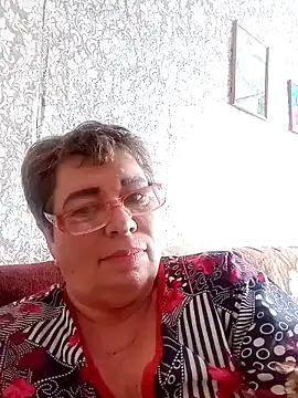 Snapshot of Lee_Nell chatting on 02.08.25 Lee Nell online show from 02.08.25