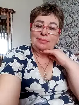 Snapshot of Lee_Nell chatting on 02.10.25 Lee Nell online show from 02.10.25