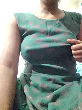 Snapshot of rituporna2004 chatting on 01.17.26 rituporna2004 online show from 01.17.26